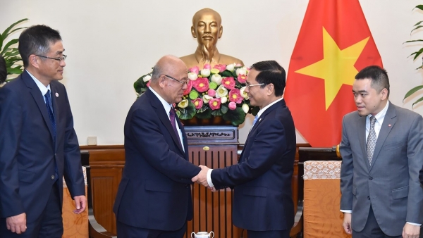 FM Bui Thanh Son receives special advisor to Japan-Vietnam Friendship Parliamentary Alliance