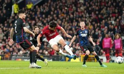 Vòng 10 Ngoại hạng Anh: Man Utd nghênh tiếp ‘gã hàng xóm ồn ào’ Man City, Arsenal thắng đậm đối thủ cuối bảng
