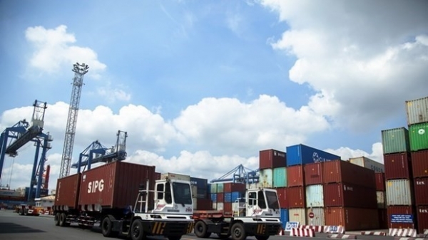 Vietnam’s seaport throughput rebounds in 10 months