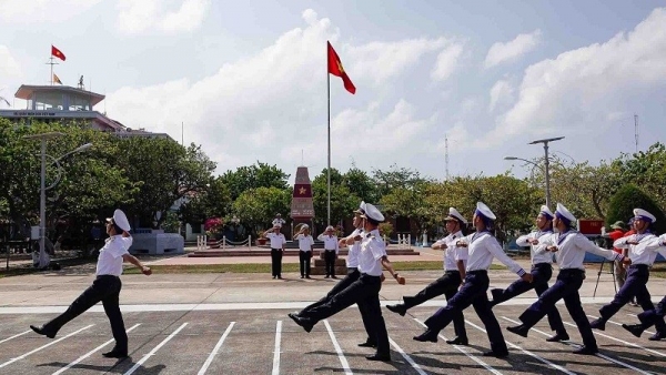 Vietnam's stance and policy in resolving disputes in the East Sea