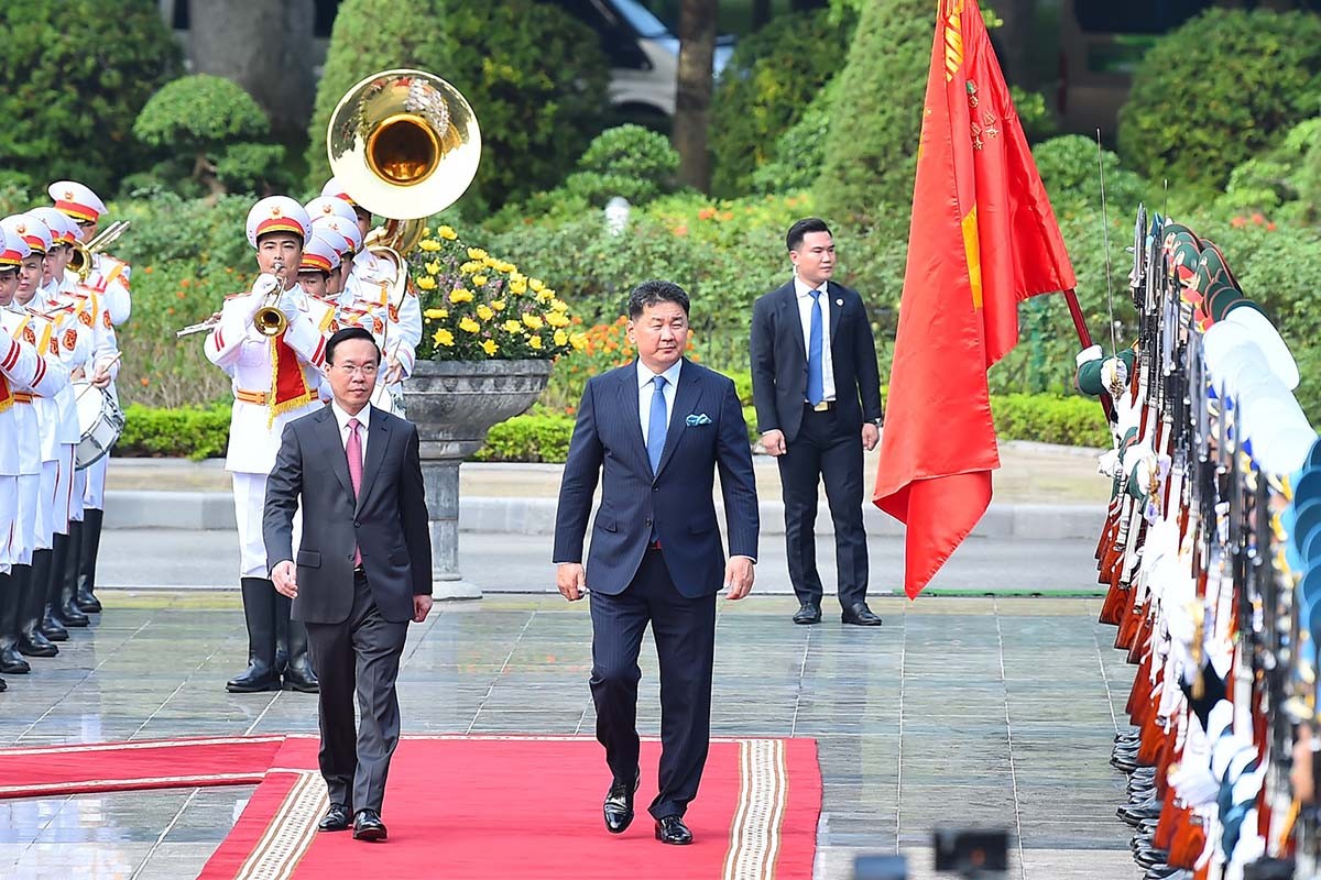 Official welcome ceremony held for Mongolian President