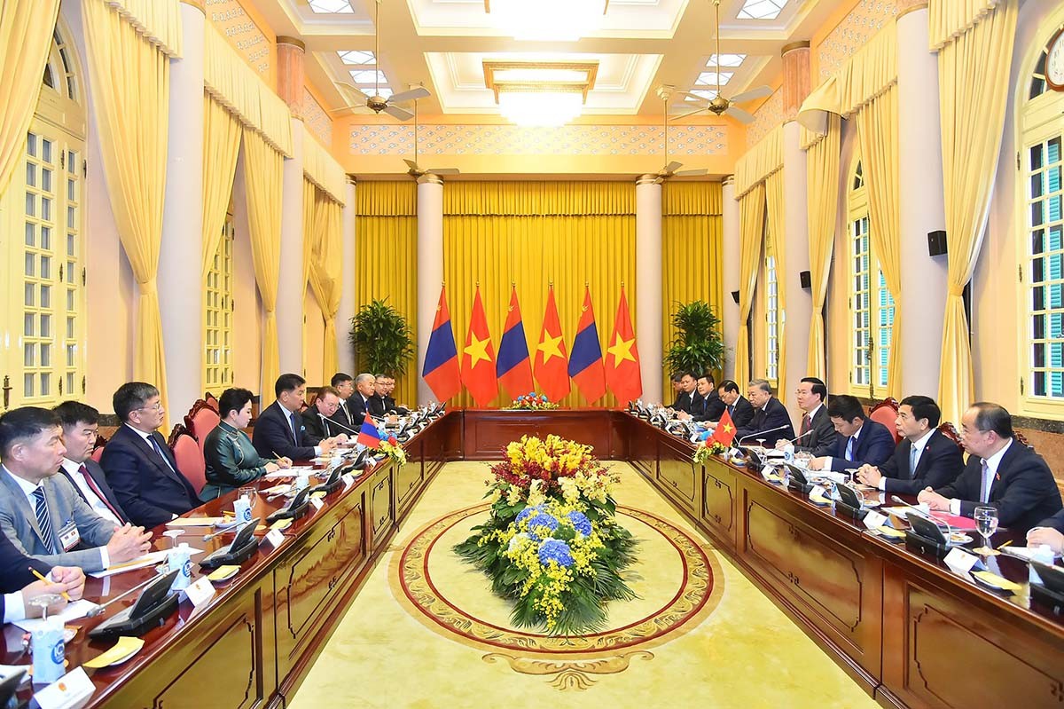 Official welcome ceremony held for Mongolian President