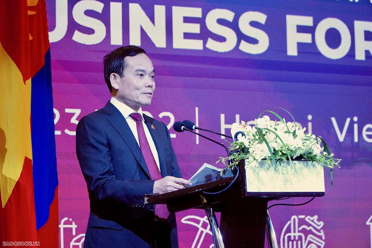 Mongolian President attended the Vietnam - Mongolia Business Forum