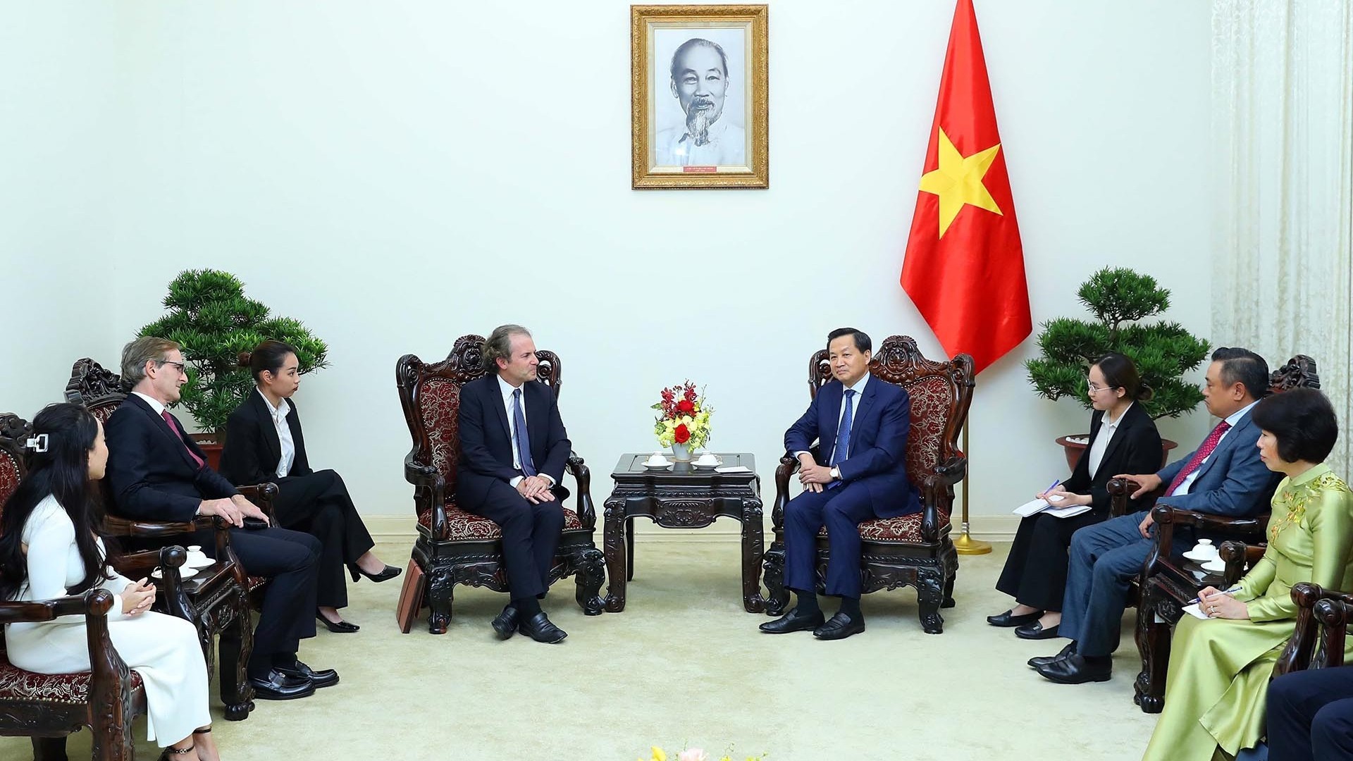 Phó Thủ tướng Lê Minh Khái tiếp Giám đốc điều hành Tập đoàn Rosen Partner LLC, Hoa Kỳ