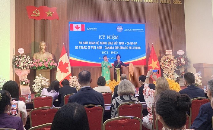Gặp gỡ hữu nghị kỷ niệm 50 năm thiết lập quan hệ ngoại giao Việt Nam-Canada