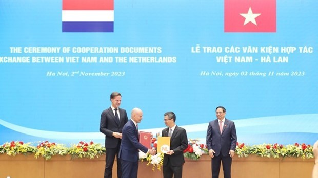 Vietnam, Netherlands exchange MoU on customs cooperation