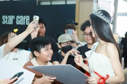 Hoa hậu Bùi Quỳnh Hoa lên đường dự thi Miss Universe 2023