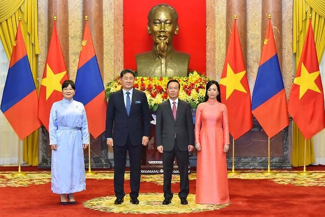 Vietnam, Mongolia issue Joint Communiqué on State visit by Mongolian President