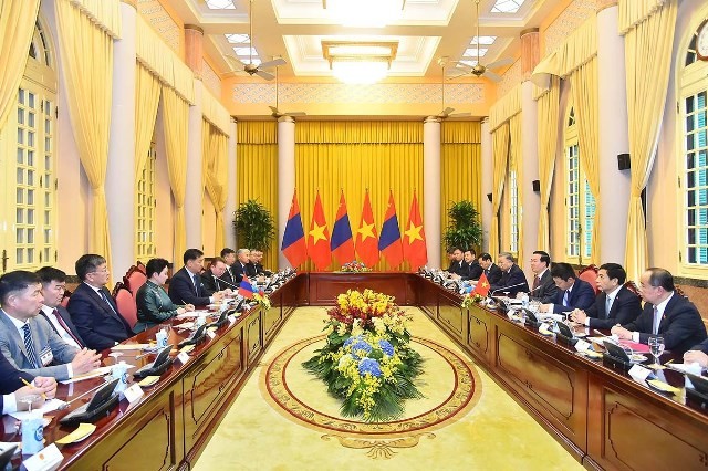 Vietnam, Mongolia issue Joint Communiqué on State visit by Mongolian President