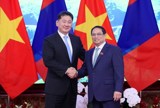 Vietnam, Mongolia issue Joint Communiqué on State visit by Mongolian President