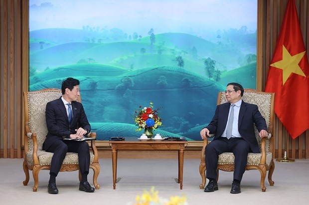 PM Pham Minh Chinh receives Japan’s minister of economy