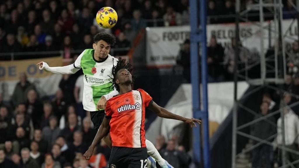 Ngoại hạng Anh: Luis Diaz xuất sắc ghi bàn trong những giây cuối trận đấu Liverpool - Luton