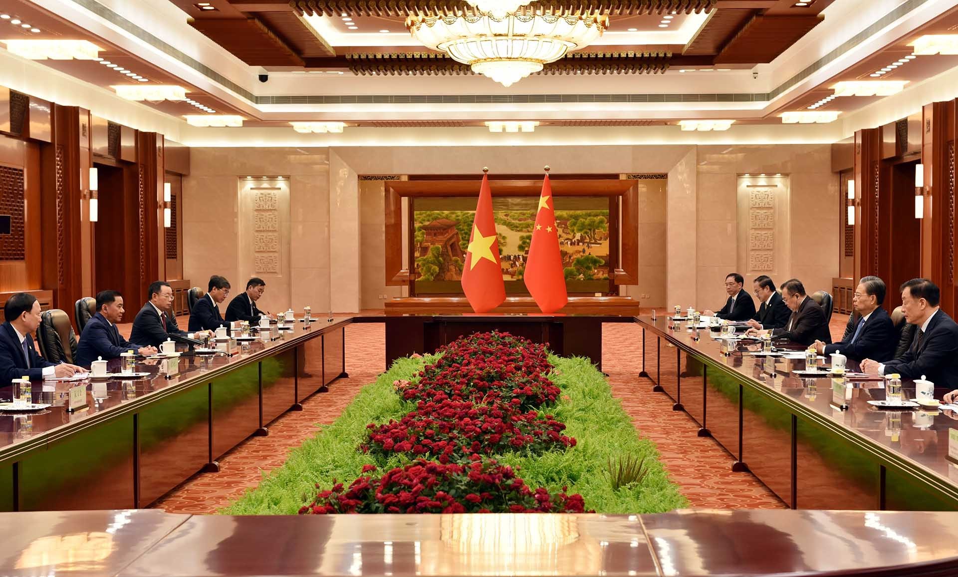 Ủy viên trưởng Nhân đại toàn quốc Trung Quốc hội kiến với Đoàn đại biểu Đảng Cộng sản Việt Nam