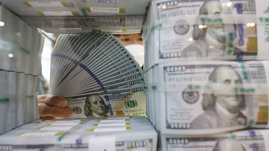 Tỷ giá ngoại tệ hôm nay 8/11: USD, EUR, CAD, Yen Nhật, Bảng Anh, tỷ giá hối đoái...; Đồng bạc xanh phục hồi tiếp tục tăng trở lại. (Nguồn: Reuters)