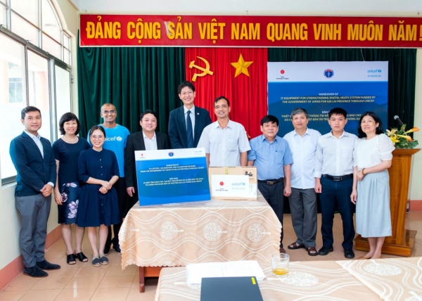 日本とユニセフはベトナムのデジタルヘルスシステム強化を支援