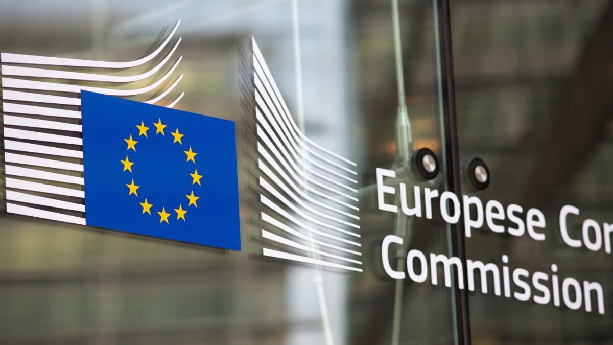 EU mở 'rộng cửa' với hai ứng viên gia nhập khối