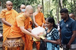 Ngôi chùa Việt ấm tình ở Sri Lanka