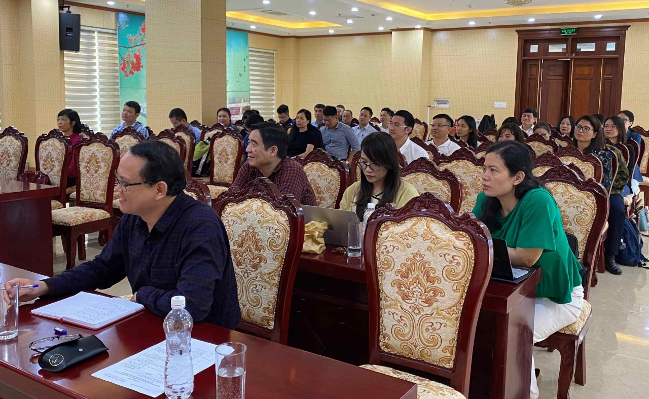 Đảng viên Bộ Ngoại giao tham gia lớp bồi dưỡng kiến thức nghiệp vụ tại tỉnh Vĩnh Phúc