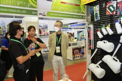350 doanh nghiệp từ 15 quốc gia và vùng lãnh thổ tham dự Vietnam Hardware & Hand Tools Expo 2023