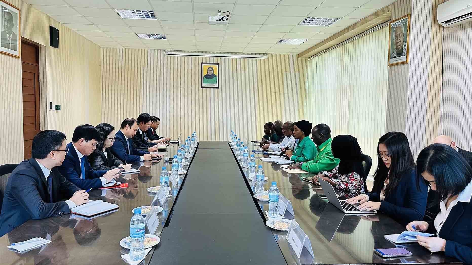 Việt Nam-Tanzania: Thúc đẩy quan hệ hữu nghị truyền thống, tăng cường hợp tác thông tin truyền thông