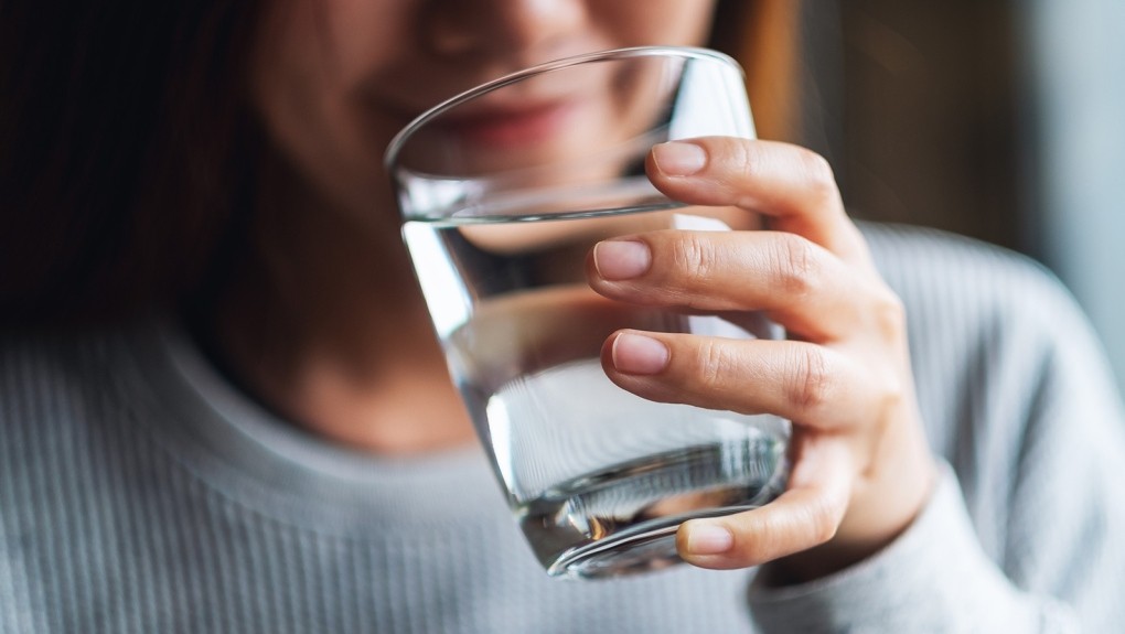 Bốn lưu ý cần thiết khi uống nước ấm đun sôi vào buổi sáng giúp bảo vệ sức khỏe