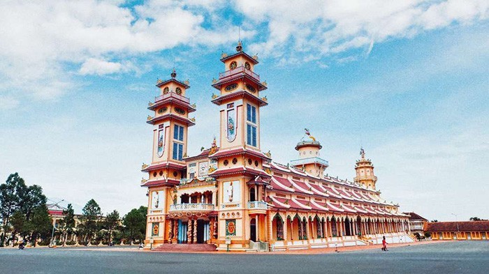 Kiệt tác kiến trúc tôn giáo nức tiếng ở Tây Ninh