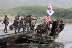 Mỹ và Hàn Quốc ký kết thỏa thuận cung ứng quốc phòng mới