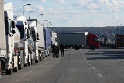 Các hãng vận tải Ukraine gặp khó trước động thái ‘hội đồng’ của 5 quốc gia EU; Đức nói không có dấu hiệu hòa đàm