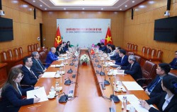 Củng cố và phát triển quan hệ truyền thống hữu nghị Việt Nam-Azerbaijan