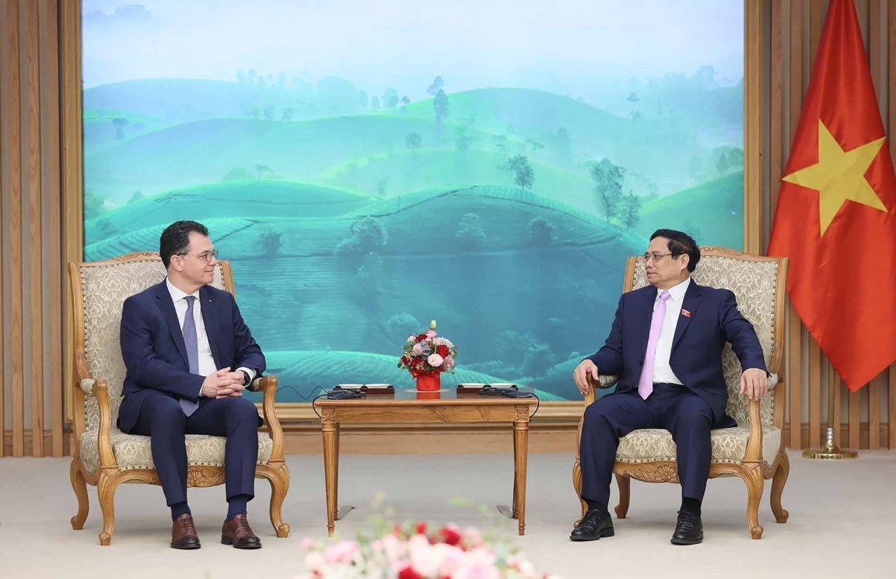 PM Pham Minh Chinh receives Romanian Minister of Economy, Entrepreneurship and Tourism