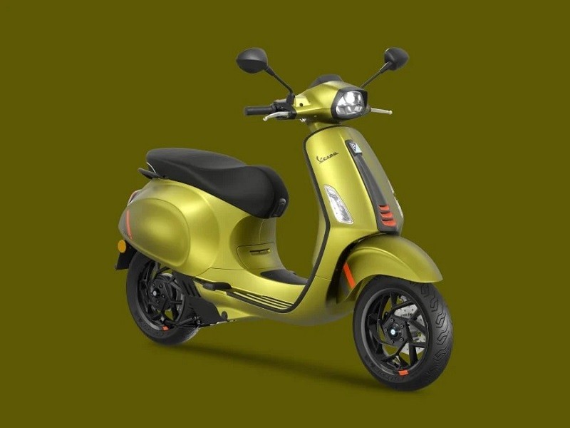 Cận cảnh Vespa Primavera và Vespa Sprint S 2024 vừa ra mắt