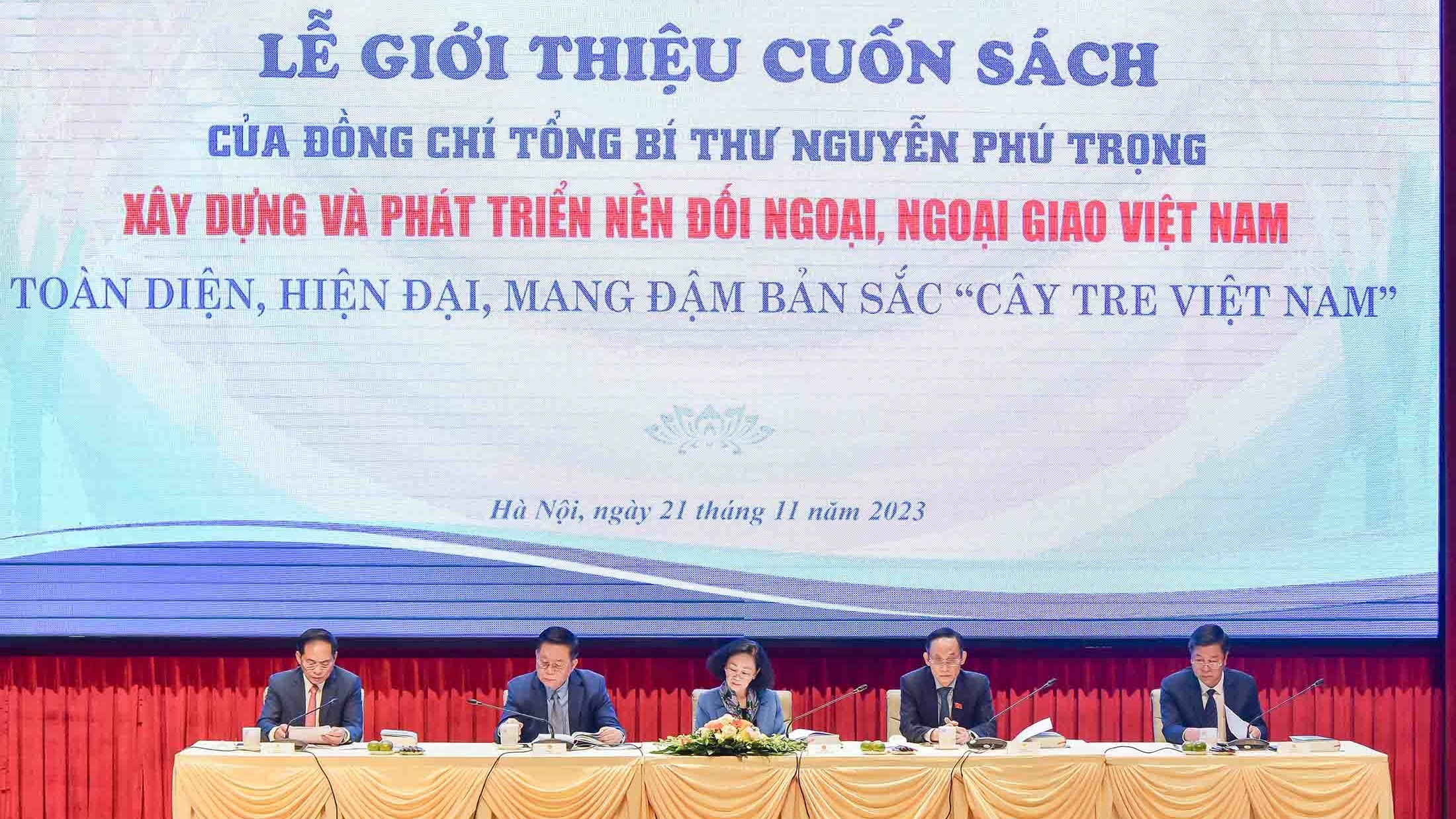 Cuốn sách của Tổng Bí thư Nguyễn Phú Trọng là cơ sở quan trọng về lý luận và thực tiễn về công tác đối ngoại trong tình hình mới