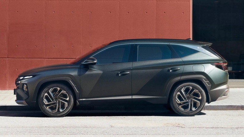 Hyundai Tucson 2025 chính thức lộ diện với nhiều điểm mới