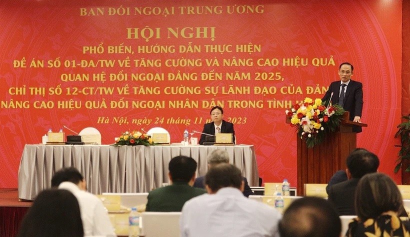 Bí thư Trung ương Đảng, Trưởng Ban Đối ngoại Trung ương Lê Hoài Trung phát biểu.