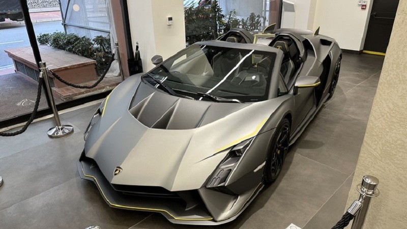 Cận cảnh siêu xe Lamborghini Autentica độc nhất vô nhị, giá hơn 1 triệu USD