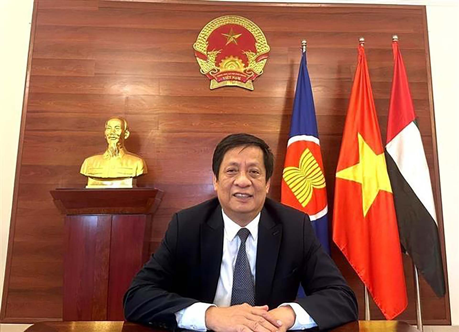 Đại sứ Việt Nam tại UAE Nguyễn Mạnh Tuấn.