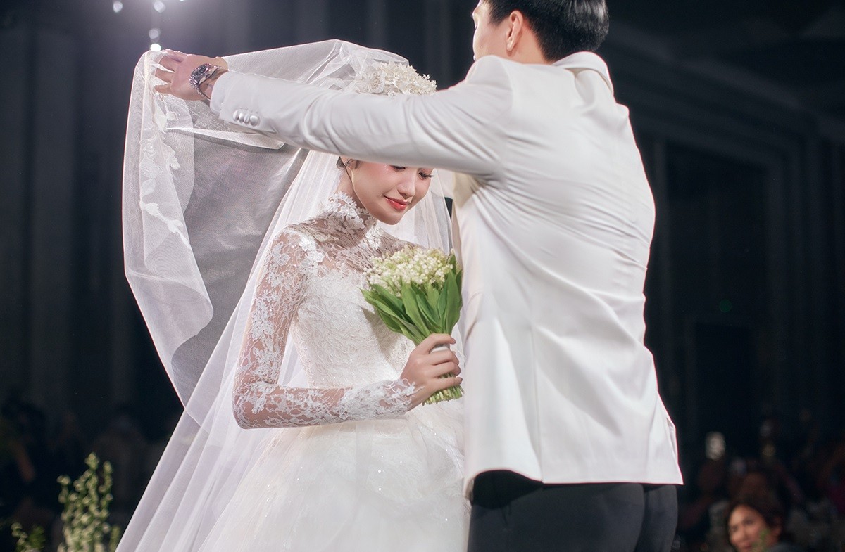 Những khoảnh khắc Doãn Hải xinh đep và xúc động trong lễ cưới tại Hà Nội