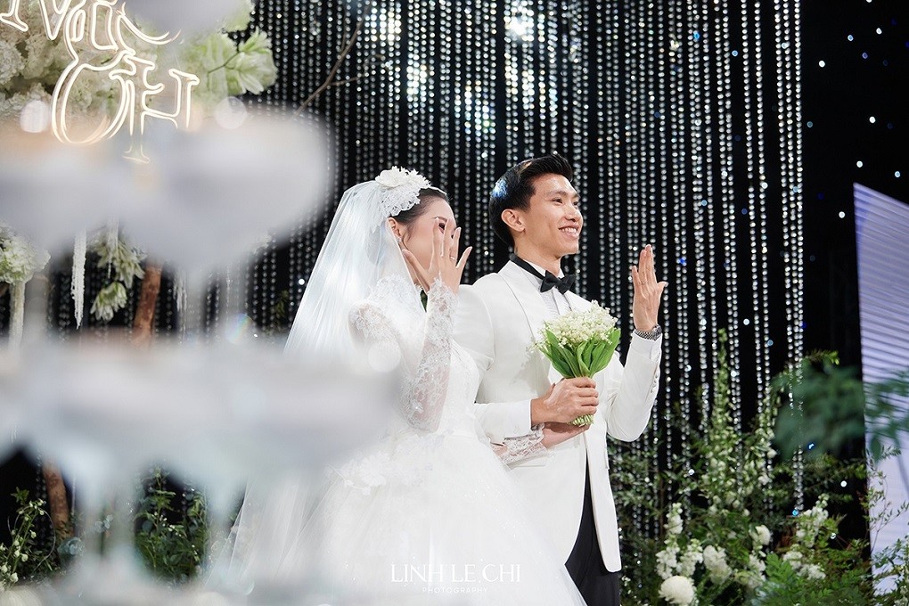 Những khoảnh khắc Doãn Hải xinh đep và xúc động trong lễ cưới tại Hà Nội