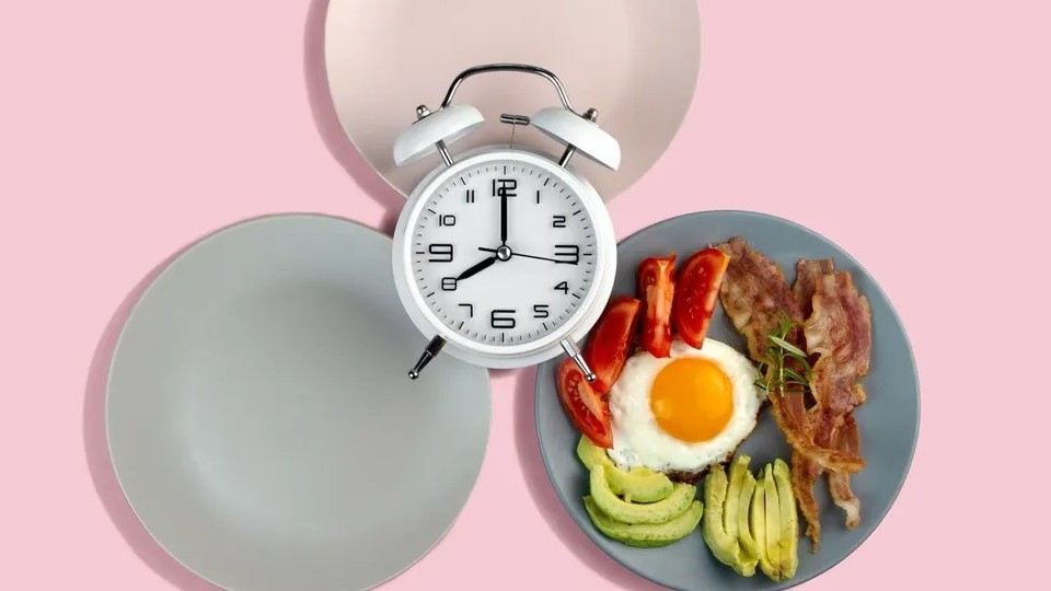 7 lý do không nên bỏ bữa thường xuyên trong quá trình giảm cân