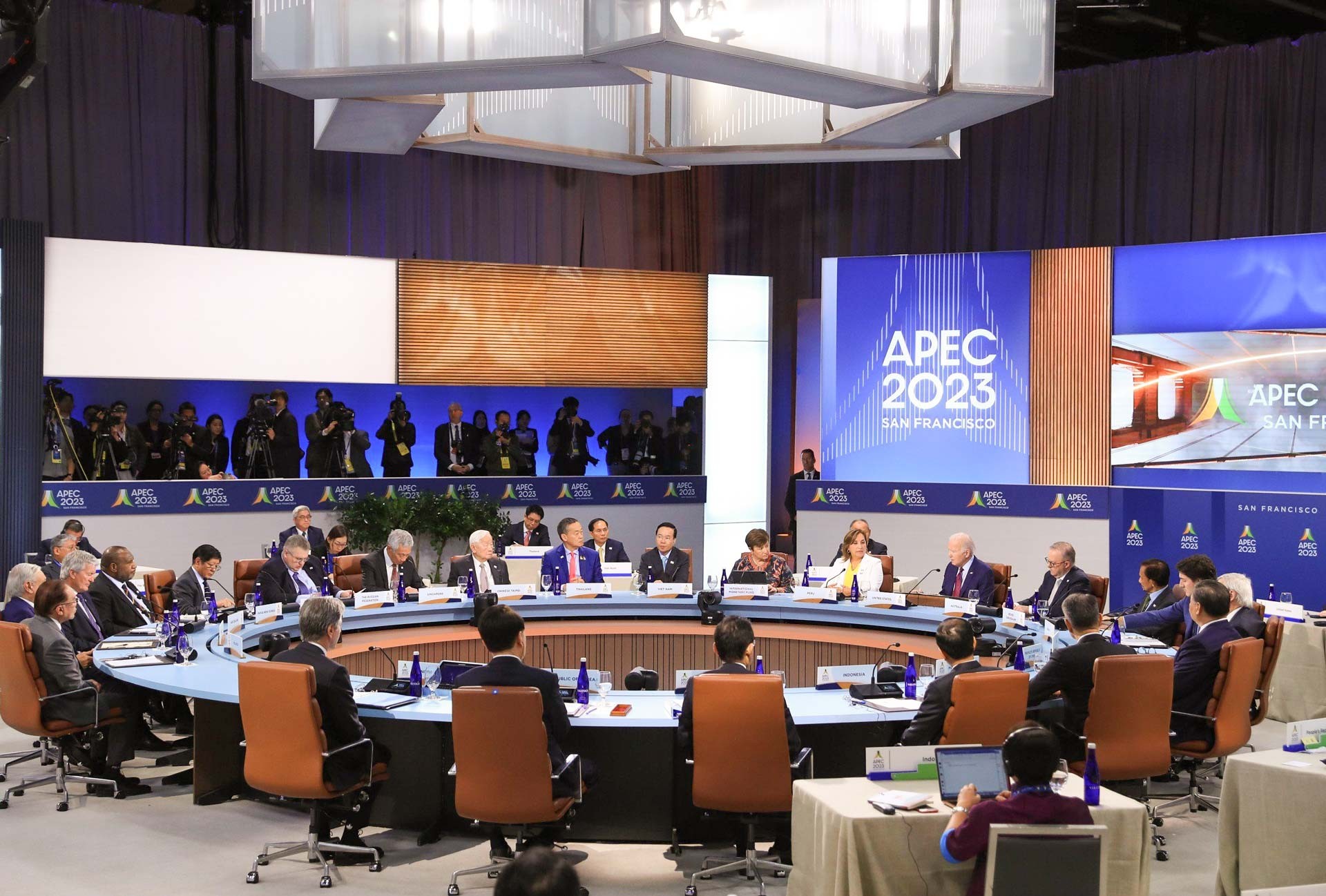 Chủ tịch nước Võ Văn Thưởng dự Hội nghị các Nhà Lãnh đạo kinh tế của Diễn đàn hợp tác kinh tế châu Á - Thái Bình Dương (APEC) lần thứ 30.