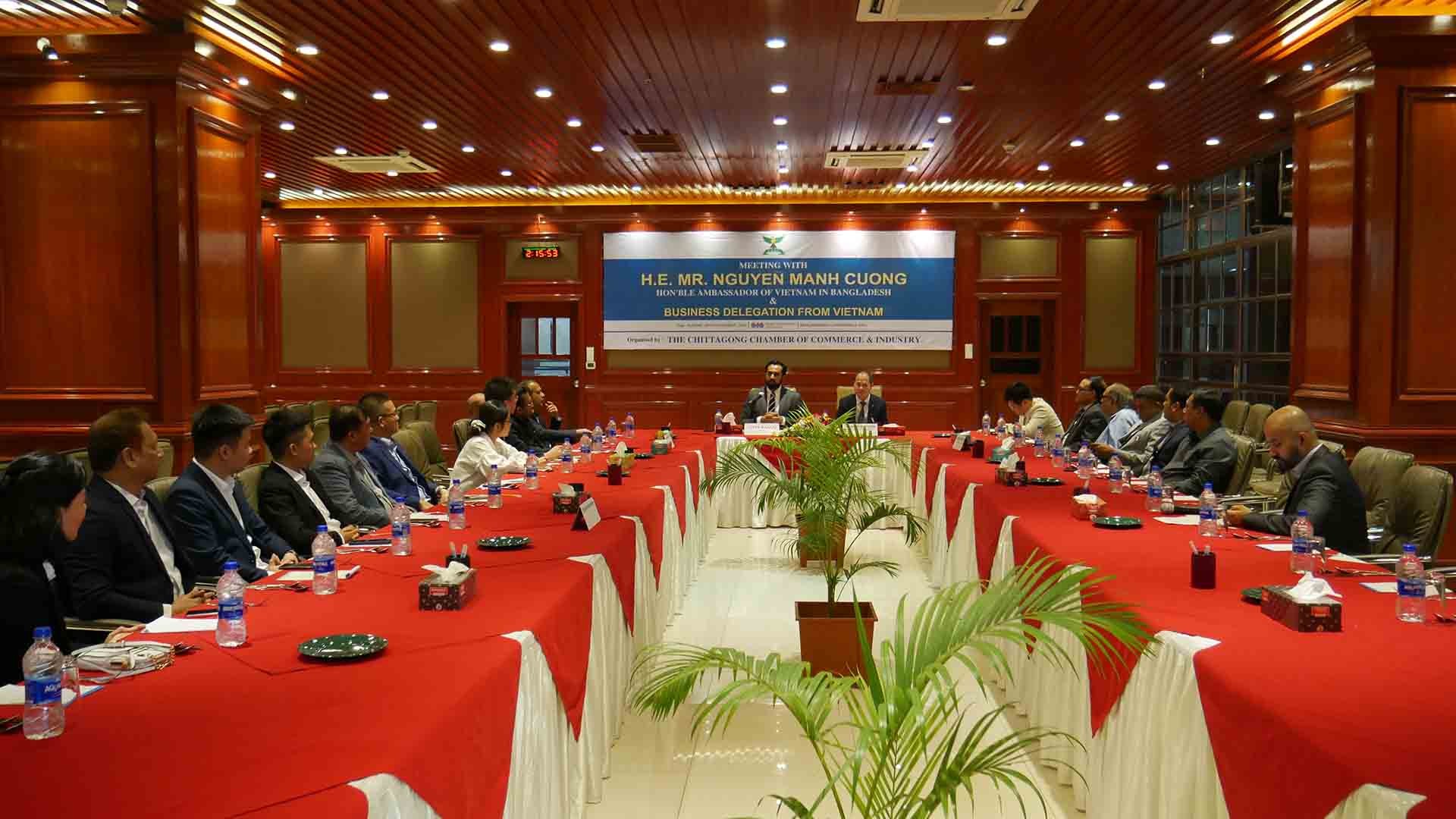 Diễn đàn chính sách xúc tiến thương mại và đầu tư giữa nhóm doanh nghiệp Việt Nam và các doanh nghiệp thành viên của CCCI.
