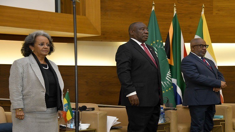 Tổng thống Nam Phi Cyril Ramaphosa và các nhà lãnh đạo tham dự Hội nghị Liên đoàn Nam giới châu Phi lần thứ 3 tại thủ đô Pretoria từ ngày 27-28/11/2023. (Nguồn: GCIS)