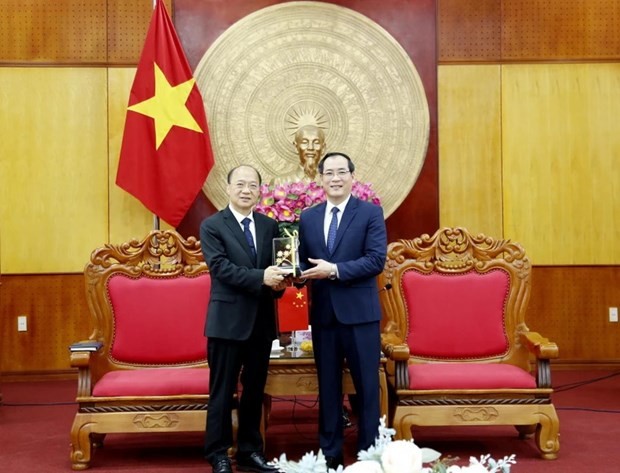 Vietnam, China push up cross-border trade