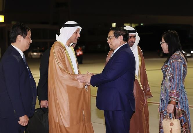 Thủ tướng Phạm Minh Chính và Phu nhân tới Dubai tham dự COP28 và hoạt động song phương tại UAE