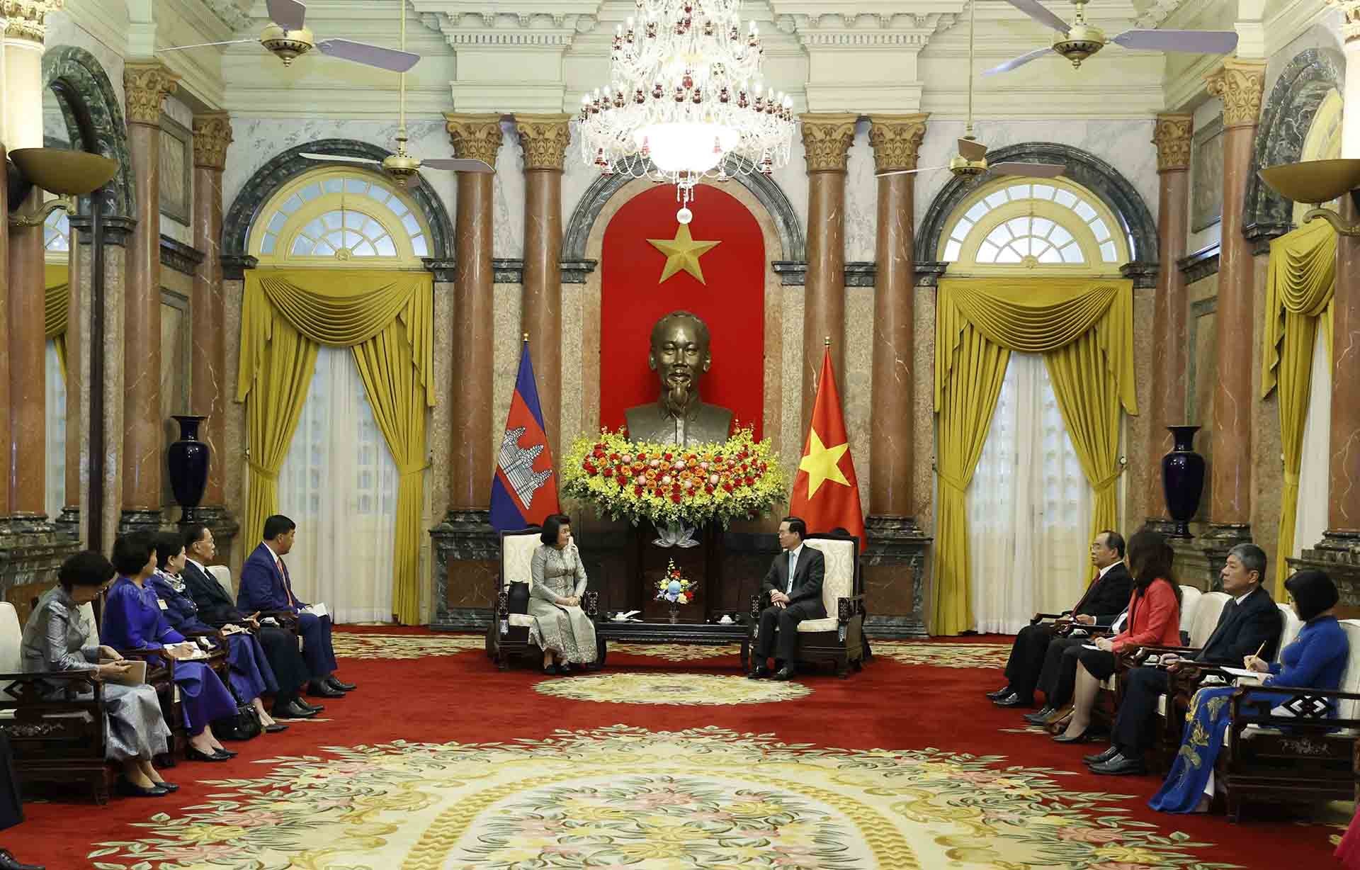 Chủ tịch nước Võ Văn Thưởng tiếp Chủ tịch Quốc hội Vương quốc Campuchia