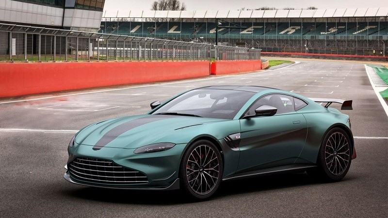Cập nhật bảng giá xe hãng Aston Martin mới nhất tháng 12/2023