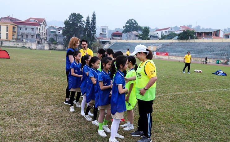 Cao Bang develops Grassroots Football under the support of Norway: Round ball realizes  Vietnamese children's far-reaching dreams