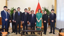 Bộ trưởng Ngoại giao Bùi Thanh Sơn tiếp nguyên Đại sứ đặc biệt Nhật Bản-Việt Nam Sugi Ryotaro