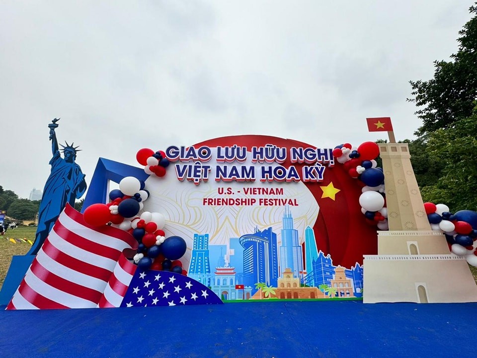 Tưng bừng Chương trình giao lưu nghệ thuật Việt Nam – Hoa Kỳ tại Hoàng thành Thăng Long