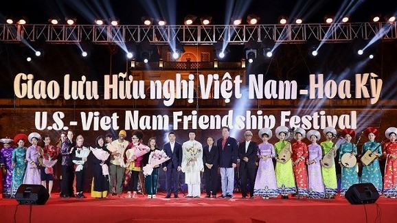 Ấm áp không gian Giao lưu hữu nghị Việt Nam-Hoa Kỳ tại Thủ đô Hà Nội